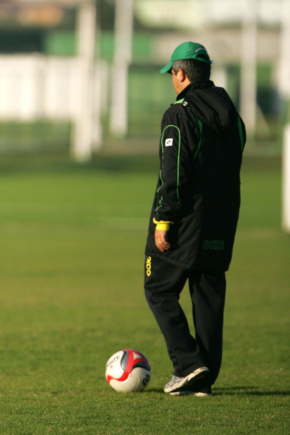 Coxa coloca a derrota na conta do juiz Ney Franco reclamou da passividade do time em relação aos erros do árbitro | Antônio More/ Gazeta do Povo