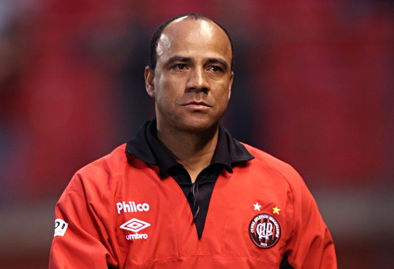 Jogar atrás é uma hipótese descartada por Sérgio Soares | Albari Rosa / Agência de Notícias Gazeta do Povo