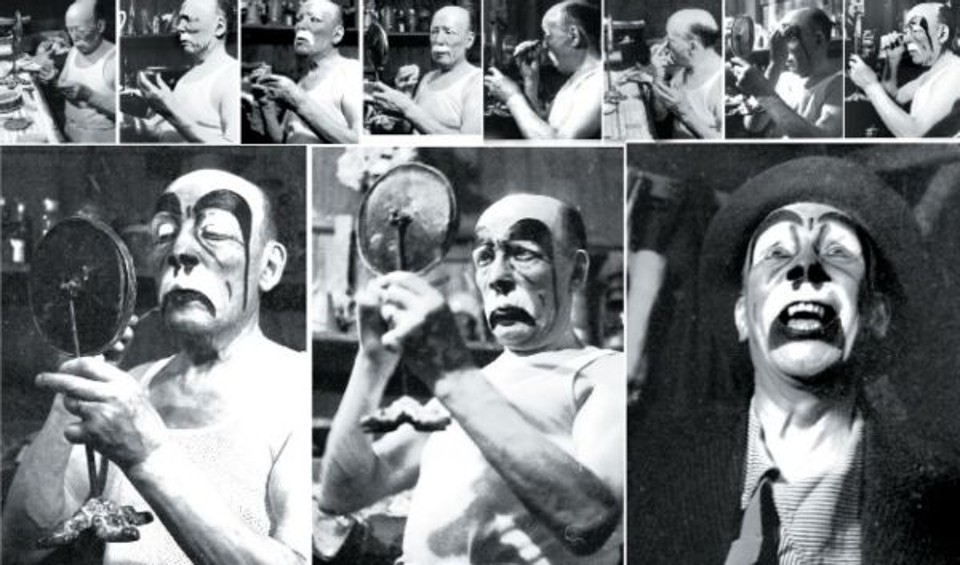 Sequência fotográfica de Otelo Queirolo se transformando no palhaço Chic-Chic |