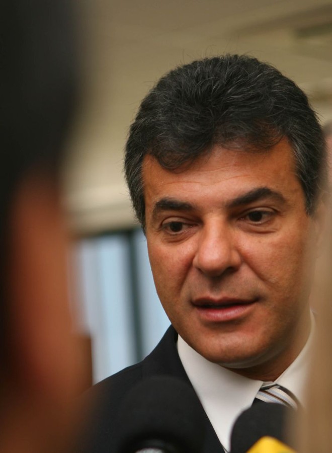 Beto Richa: defesa tenta reverter multas de campanha |