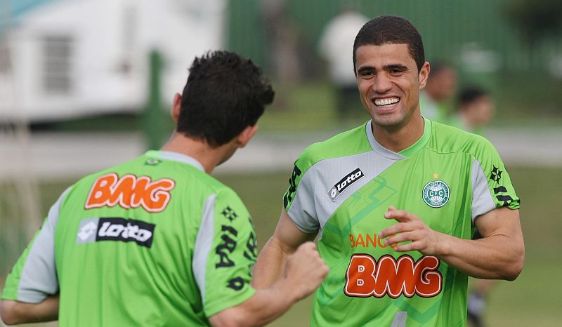 Leonardo afirma estar retomando carreira no Coritiba | Albari Rosa / Agência de Notícias Gazeta do Povo
