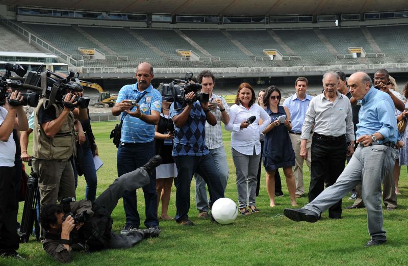 No Maracanã, Serra prometeu cooperar com organização da Olimpíada e da Copa | Christian Rizzi / Gazeta do Povo