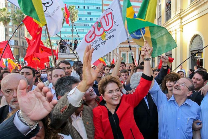 Dilma Rousseff, em campanha no Rio Grande do Sul: petista luta pelo voto cristão. | André Luiz Nogueira