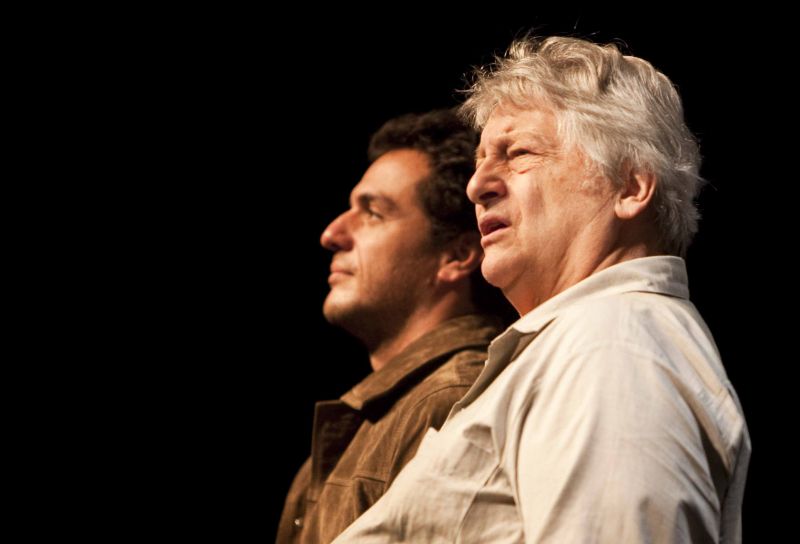 Rodrigo Lombardi e Fúlvio Stefanini são dirigidos por Marco Ricca, em peça realista | Divulgação