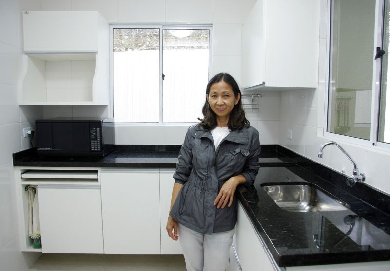 Edina Marahara, enfermeira: mesmo com o orçamento apertado, fez questão de contar com a ajuda de uma arquiteta | Hugo Harada/Gazeta do Povo