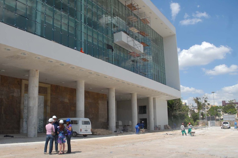 O prédio foi construído durante o governo de Bento Munhoz da Rocha Neto e inaugurado em dezembro de 1954 | Roberto Dumke/AENotícias