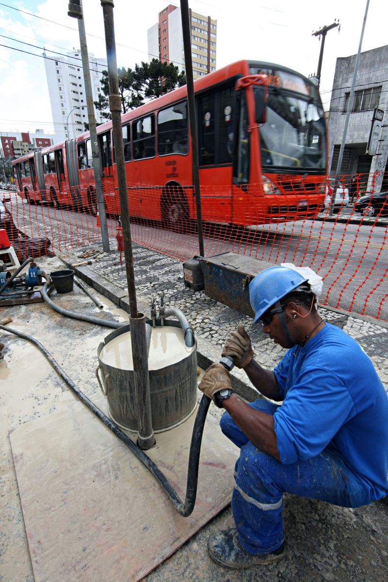 Primeiras amostras de solo para elaboração de estudos do metrô foram retiradas em 2009 | Albari Rosa/Gazeta do Povo