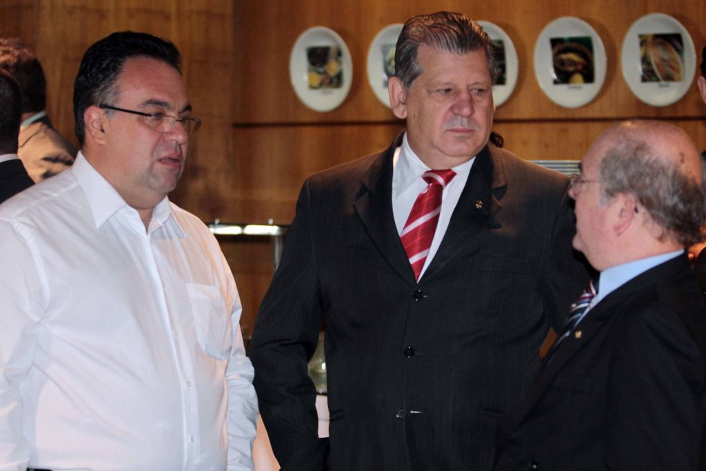 Deputados André Vargas, Dilceu Sperafico e Alfredo Kaefer: reuniões com o governo foram raras nos últimos anos | Wendeson Araújo/ Gazeta do Povo