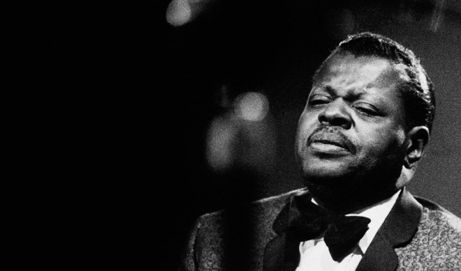O canadense Oscar Peterson era capaz de usar uma centena de notas num espaço em que outro pianista usaria dez | Divulgação