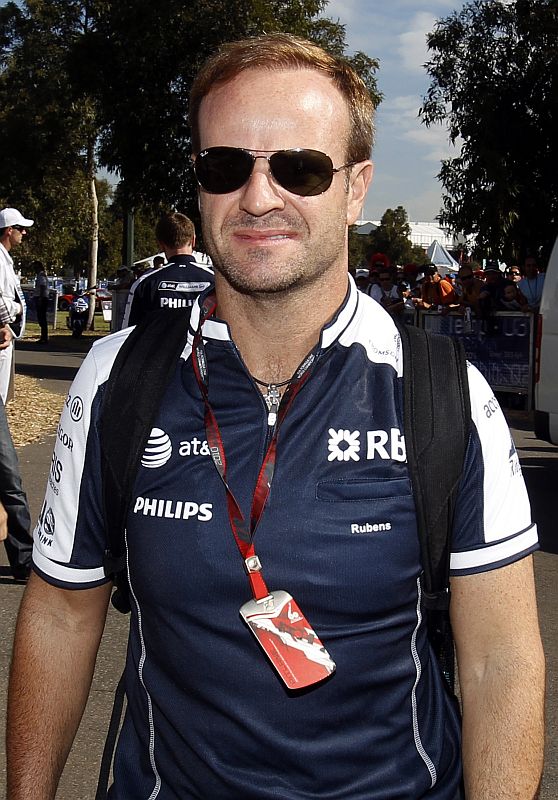 Barrichello espera melhor sorte e brigar por vitórias em 2011 | Mick Tsikas / Reuters