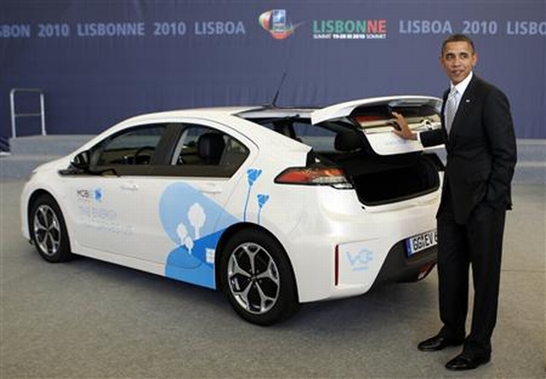 Obama atuou como vendedor do modelo Ampera da GM Opel | Reuters