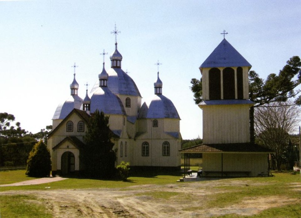 Igreja ucraniana de Antonio Olinto: tombada pelo patrimônio estadual e restaurada recentemente com recursos federais | Fotos: Divulgação