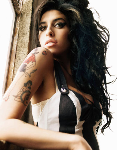 Amy se apresenta em Floripa, Rio, Recife e Sampa. | Divulgação