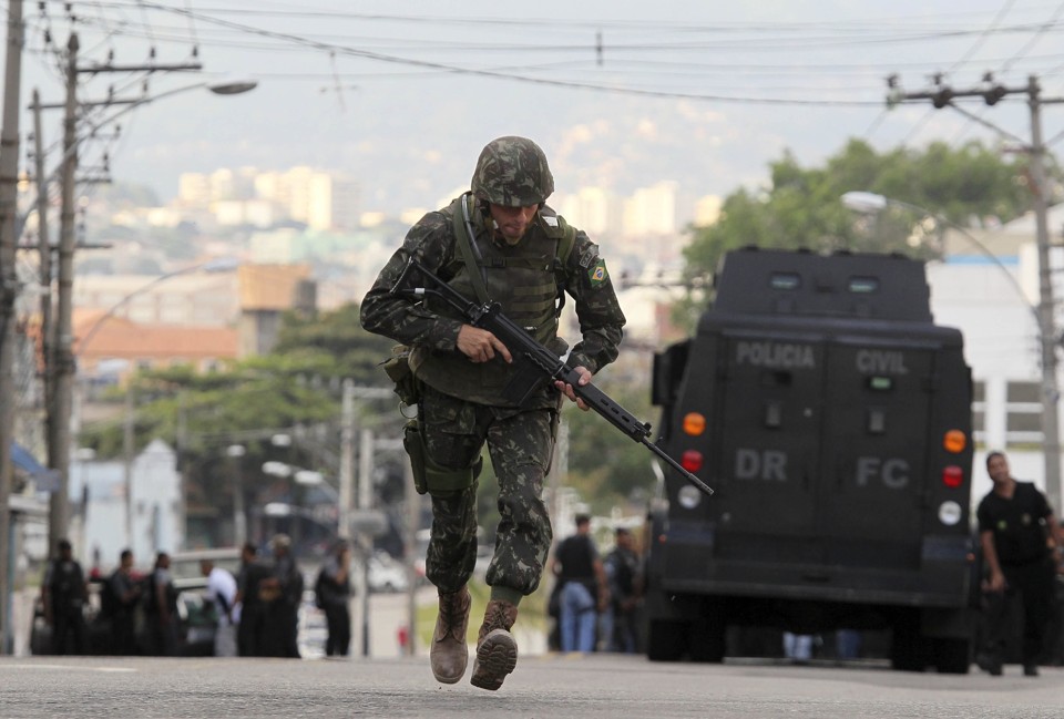 Cerca de 3 mil homens das Forças Armadas e das Polícias Militar, Civil e Federal participaram da operação. | Sergio Moraes - Reuters