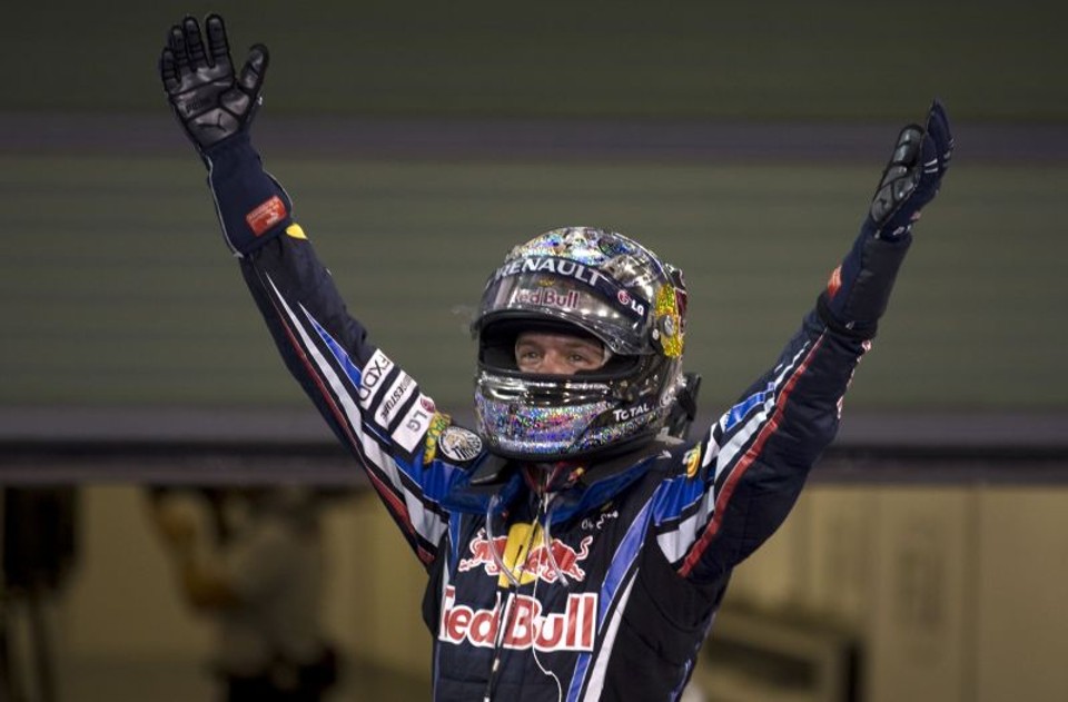 Sebastian Vettel vence em Abu Dabi e conquista o título do Mundial de F1 Vettel se torna o piloto mais jovem da história a conquistar um título da Fórmula 1 | Steve Crisp / Reuters
