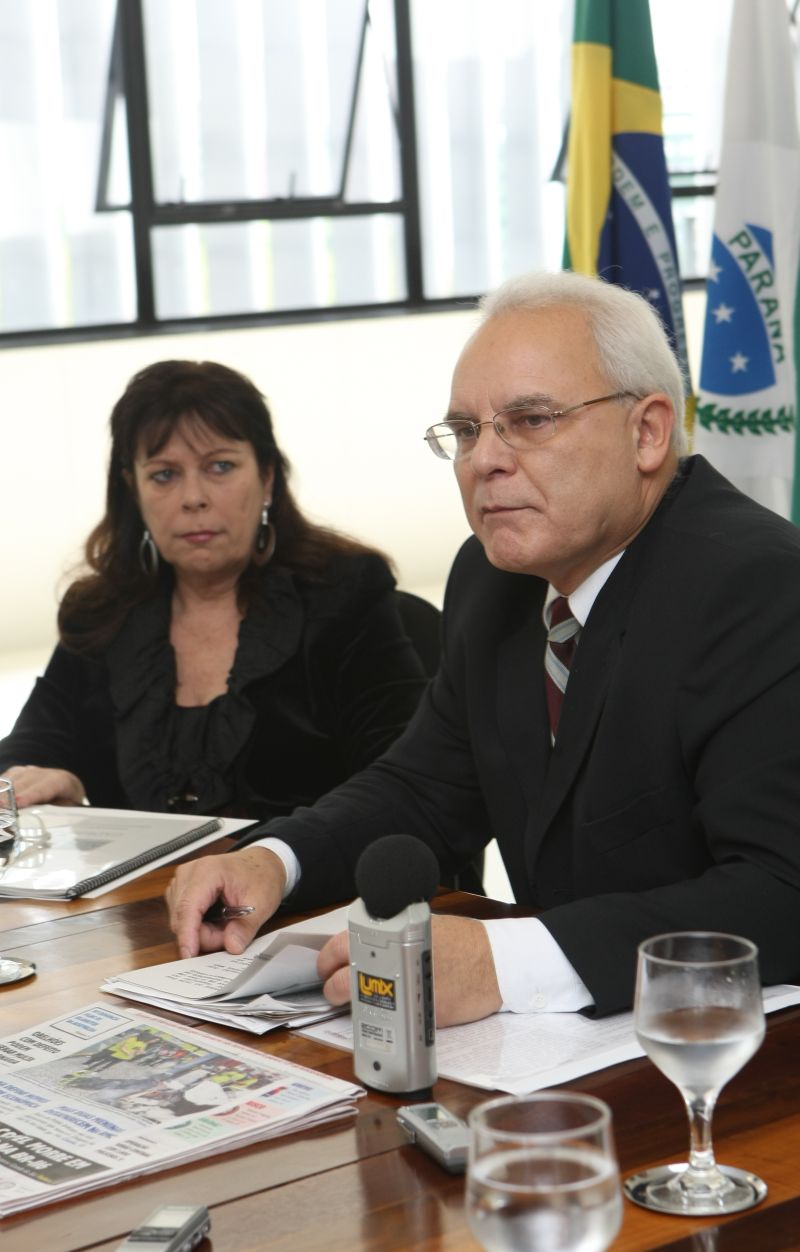 Maria Marta Lunardon, da Administração, e Allan Jones, do Planejamento, dizem que o governador Orlando Pessuti entregará governo com contas em dia | Aniele Nascimento/ Gazeta do Povo