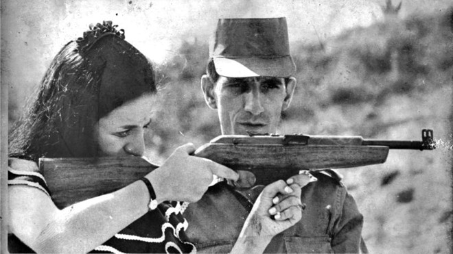 Iara Iavelberg, com Lamarca: sugestões para o visual da presidente eleita |