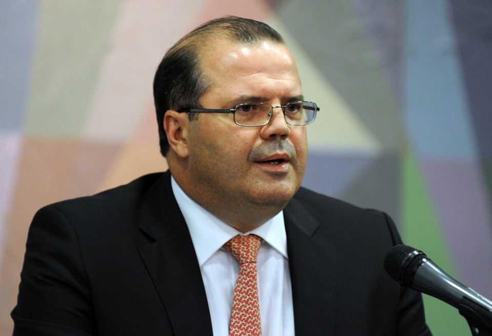 O diretor de Normas do Banco Central, Alexandre Tombini, indicado para a presidência da Banco Central, durante entrevista coletiva | Agência Brasil