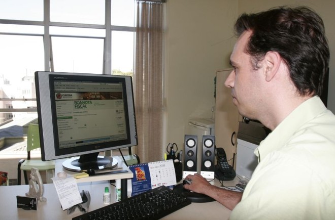 O advogado Islei Cezar Dominguez tem R$ 12 em créditos para abater do próximo IPTU: 