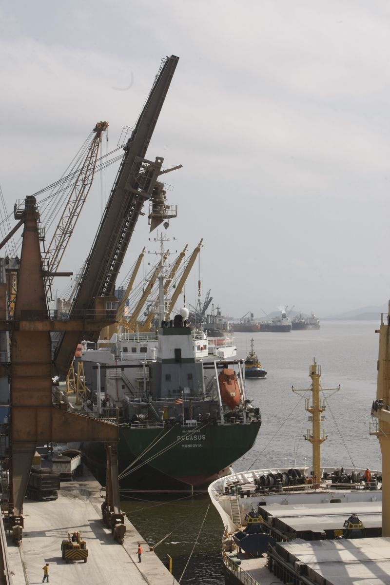 Porto de Paranaguá: para advogados que entraram com ação, não há superávit, e sim falta de investimentos em infraestrutura | Aniele Nascimento / Gazeta do Povo