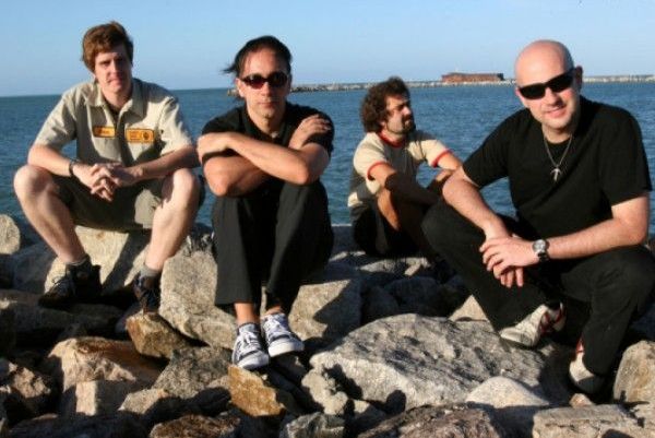 Os fãs poderão relebrar sucessos como "Vento Ventania", "Chove Chuva" e "Quando Eu Te Encontrar" | Divulgação