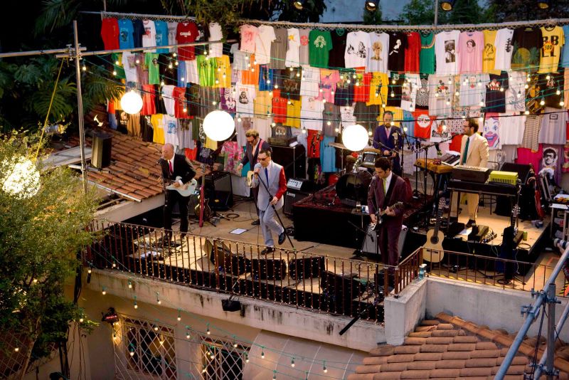 Em casa, Arnaldo Antunes comanda a festa: família e convidados especiais | Fernando Lazlo/ Divulgação