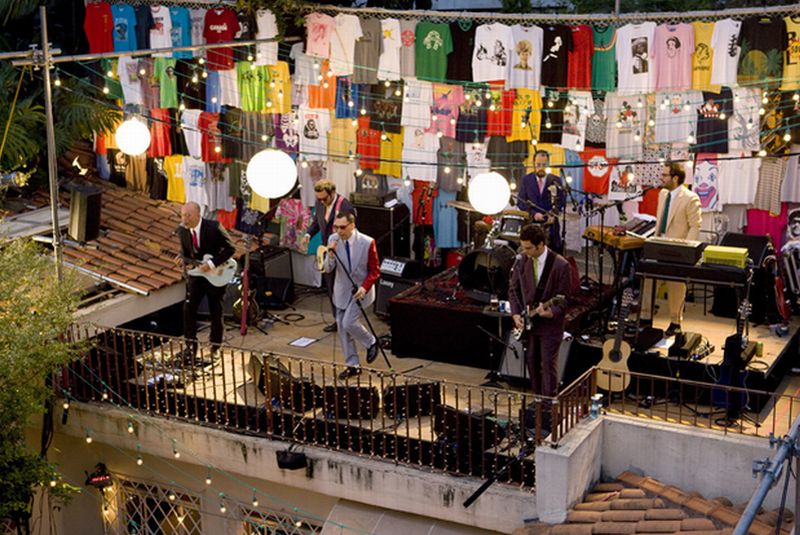 O terraço da casa de Arnaldo Antunes se transformou em palco | Divulgação