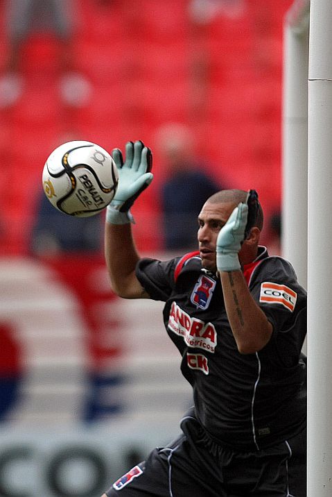 Juninho um pouco mais pessimista sobre permanência no Tricolor | Albari Rosa / Agência de Notícias Gazeta do Povo