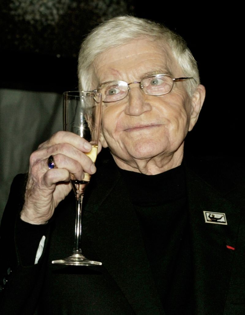 Edwards era capaz de injetar dor e gravidade em tramas cômicas | Reuters