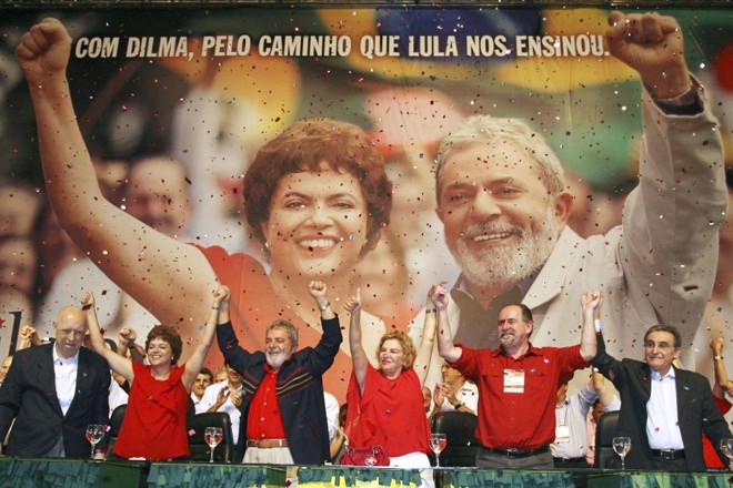 Em fevereiro deste ano, é aclamada como a candidata do PT à sucessão de Lula |