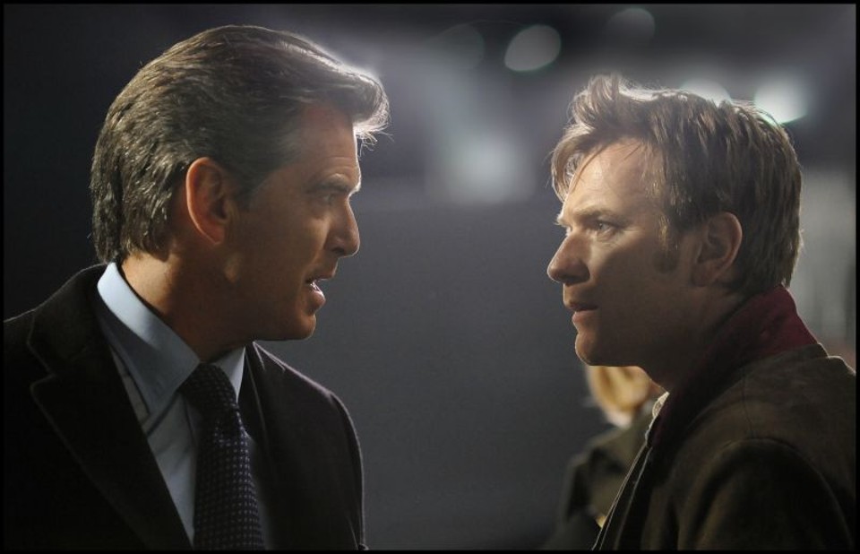 Os golpes do mestre Roman Polanski Pierce Brosnan e Ewan McGregor: personagem e biógrafo em confronto no longa-metragem mais recente do cineasta polonês Roman Polanski | Divulgação