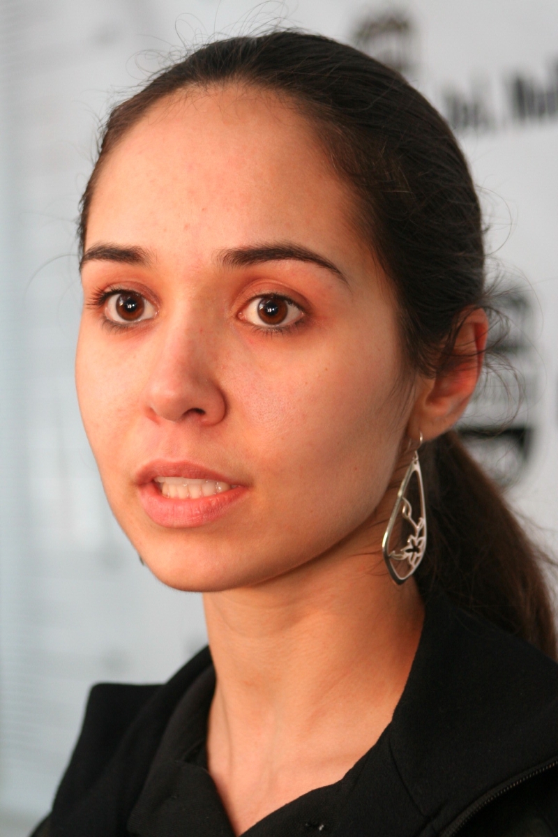 Quando elas fazem a denúncia, muitas passam endereço e telefone falsos e não conseguimos prosseguir. Imagine para aquelas que não querem que o agressor seja investigado, será mais complicado. Corre-se o risco de preterir quem quer a investigação porque gastamos fôlego para levar adiante um caso de uma mulher que não quer.
Samia Cristina Coser, delegada operacional da Delegacia da Mulher | Agência Estado