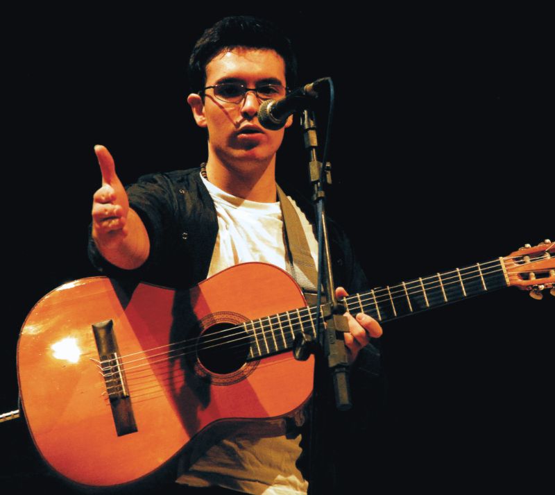 Alexandre Andrés: leveza e sofisticação estão presentes em suas músicas | Divulgação