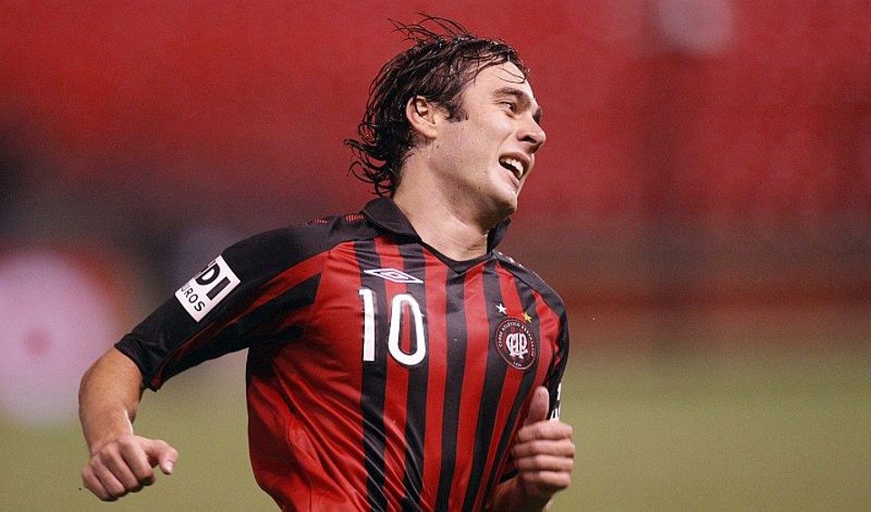 Netinho jogará no mesmo clube do zagueiro Fabiano Eller | Rodolfo Bührer / Agência de Notícias Gazeta do Povo