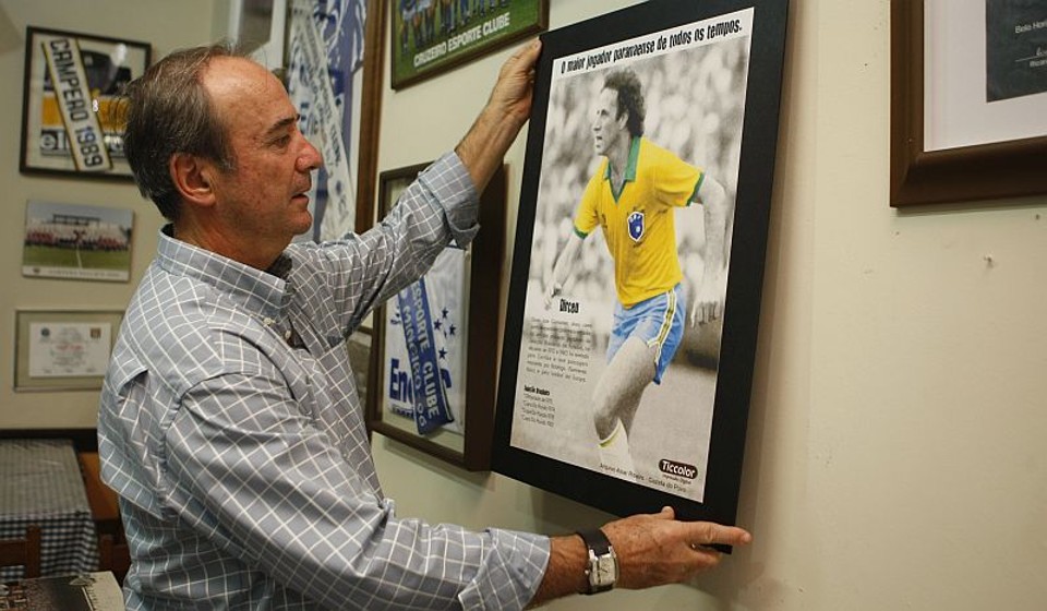 Imerso no futebol japonês, Levir Culpi foi consultado para saber como estava Lucas antes da proposta oficial atleticana | Rodolfo Bührer / Agência de Notícias Gazeta do Povo
