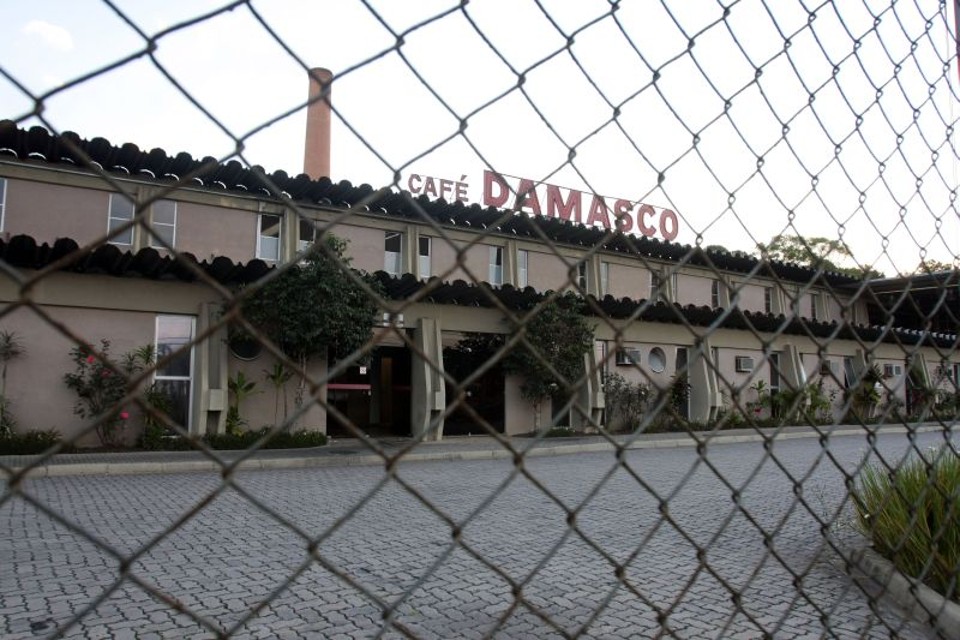 Fábrica do Café Damasco em Curitiba: unidade foi fechada após a compra da marca pela norte-americana Sara Lee | Walter Alves/ Gazeta do Povo