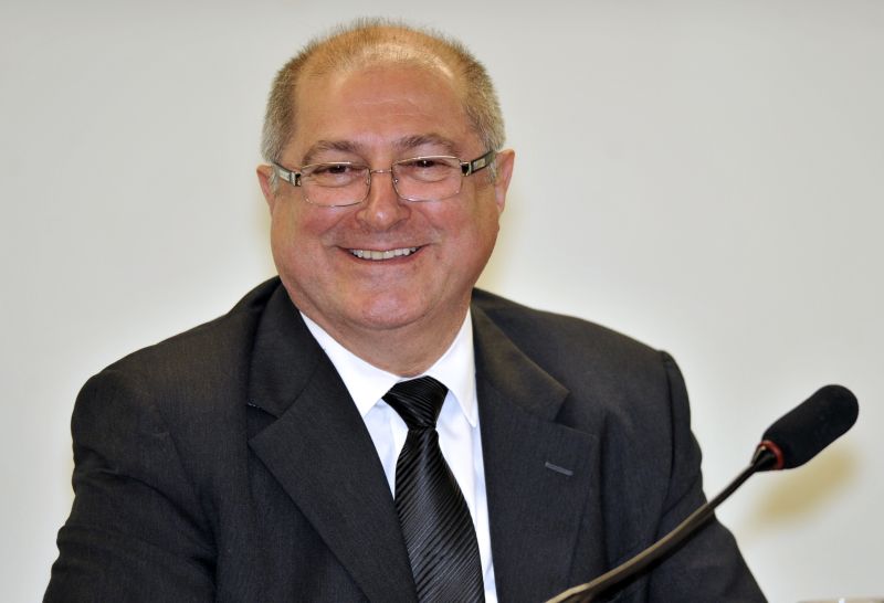 Paulo Bernardo será substituído no Ministério do Planejamento por Miriam Belchior, mas foi convidado a permanecer no governo para assumir as Comunicações | José Cruz/ABr