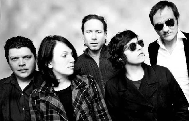 A banda Easy Players baladas de amor rascantes. Coelho é o primeiro da esquerda |