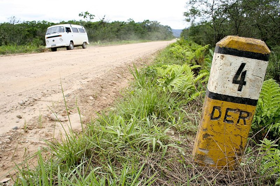 Um paraíso de difícil acesso Caminhos de Guaraqueçaba: romantismo da região não sobrevive à falta de investimentos já crônicos | Bianca Garmater/Gazeta do Povo
