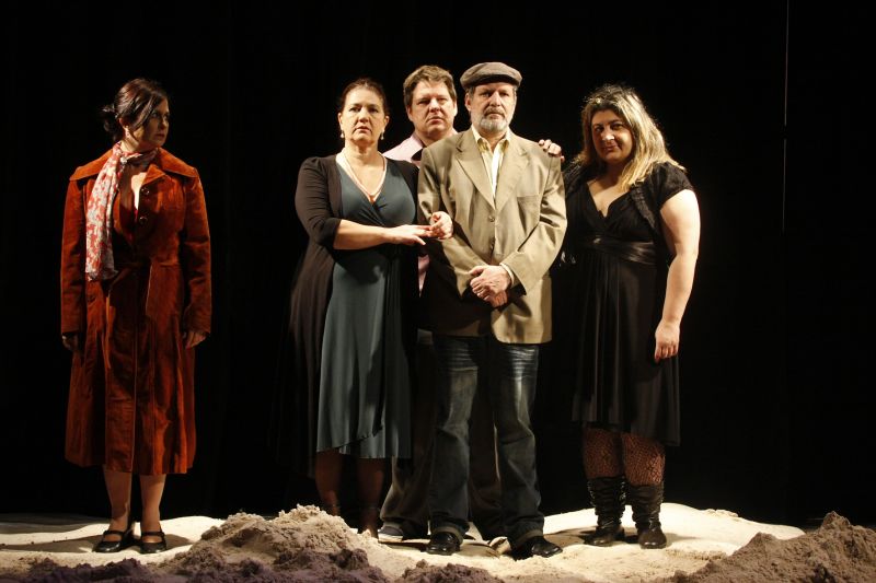 Relações familiares doentias na reescritura de um mito grego | Divulgação