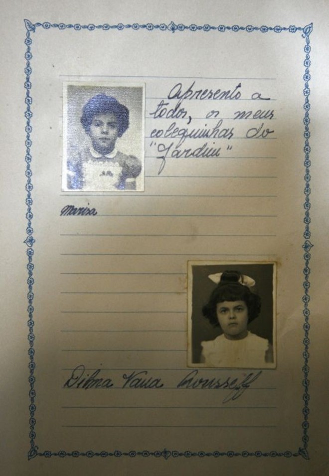 O álbum com as fotos 3x4 montado pela hoje médica Marisa Andrade Chaves (foto de cima). A presidente eleita ganhou destaque (foto de baixo) | 