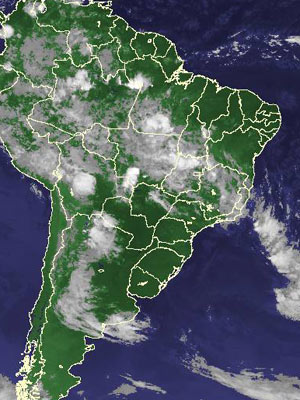 Imagem de satélite de terça-feira (28) mostra faixa de nebulosidade | Foto: Reprodução/Cptec/Inpe