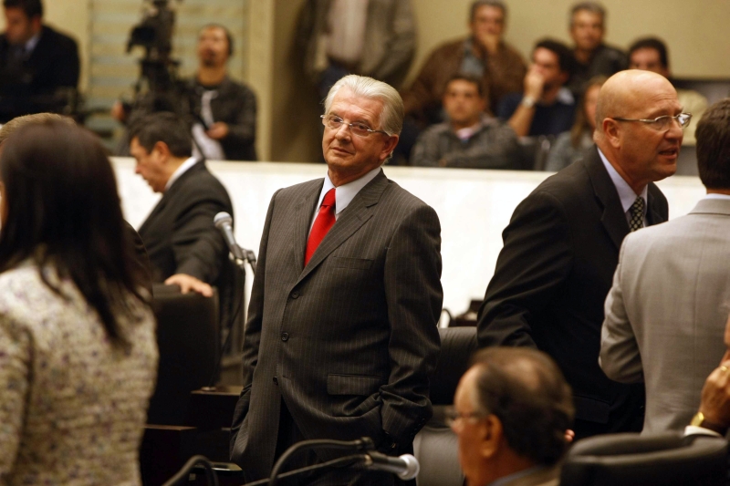 Plenário da Assembleia: pacote de benefícios para servidores públicos foi aprovado no penúltimo dia de sessões | Daniel Castellano/ Gazeta do Povo