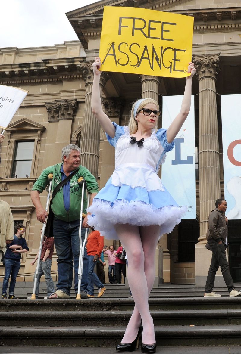 Protestos em favor do WikiLeaks e seu fundador pipocam mundo afora | William West/AFP