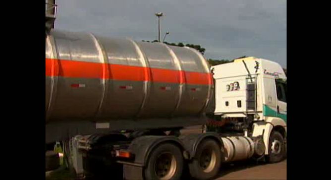 Carga vinha do Rio Grande do Sul e tinha como destino o estado do Mato Grosso do Sul | Reprodução Paraná TV