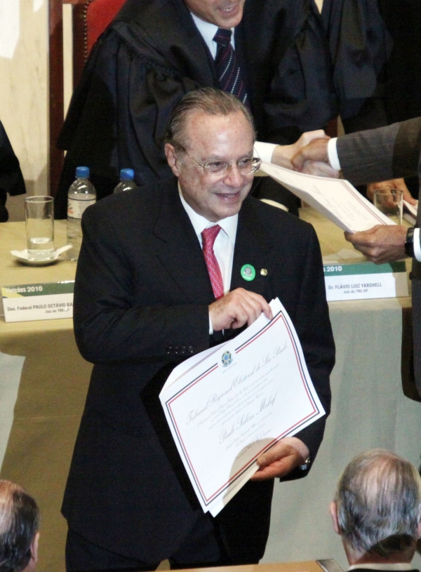 São 43 anos e meio de vida pública, onde a gente ajudou a construir a democracia neste país com a minha atuação.
Paulo Maluf, deputado federal (PP-SP) | Willian Volcov/AE