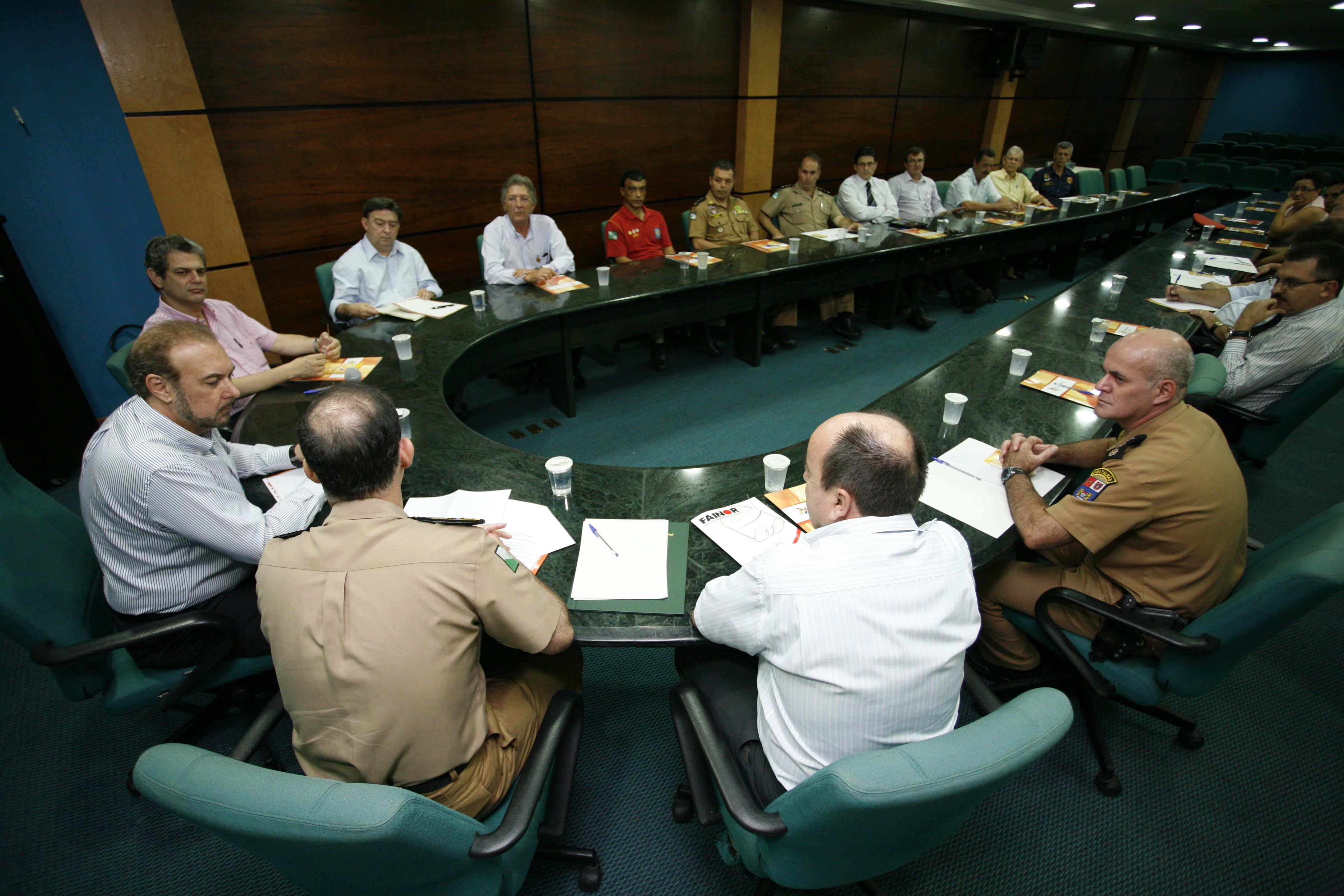 Instalação da escola foi discutida durante reunião na Acim. Ainda não há uma previsão de quanto custará a obra. O levantamento para a reforma do prédio ainda está sendo realizado | Divulgação Assessoria Acim