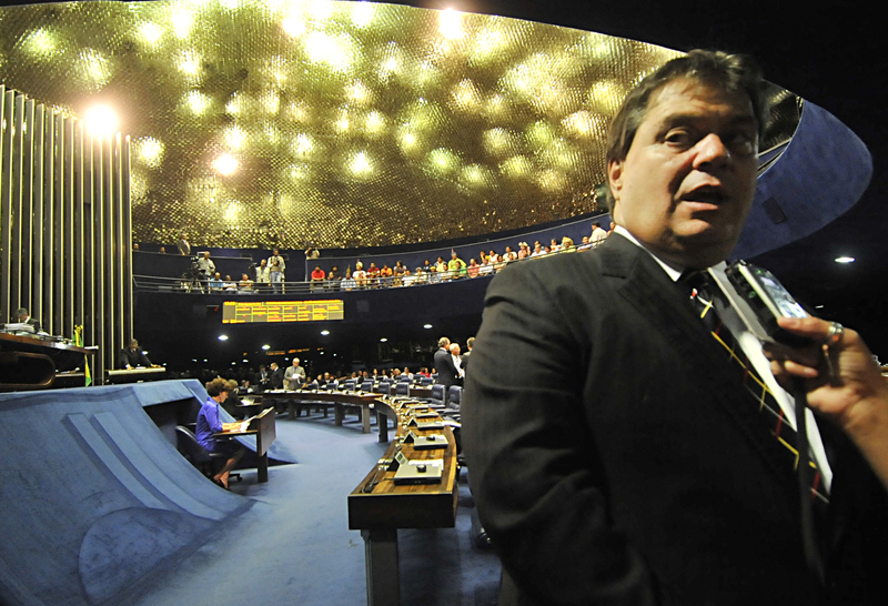 Gim Argello (PTB-DF), relator do Orçamento, em imagem de agosto | Agência Brasil