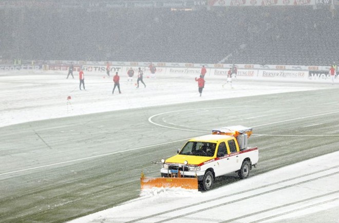 | Michael Buholzer/ Reuters