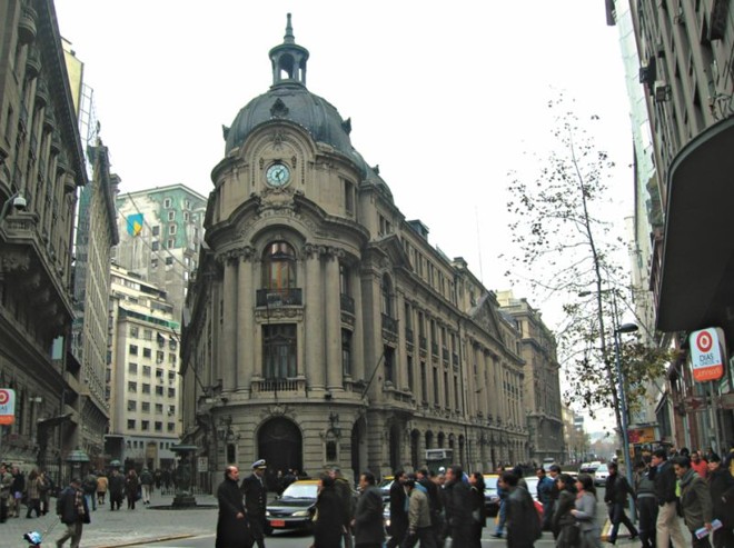 Prédio da BCS, em Santiago: acordo para conectar mercados do Brasil e do Chile | 